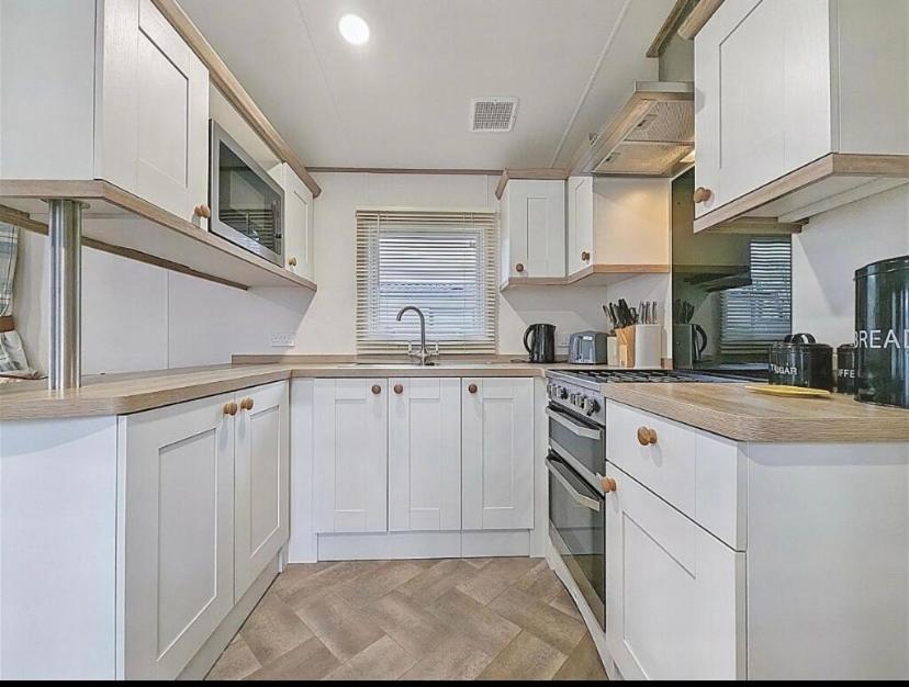 Вилла Cosy Corner Brigham  Экстерьер фото